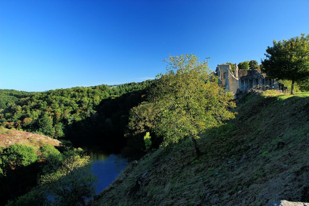 Hotel Du Berry Aigurande Екстер'єр фото